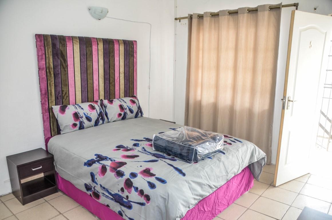 Sani Bonani Guest House Klerksdorp Exterior photo